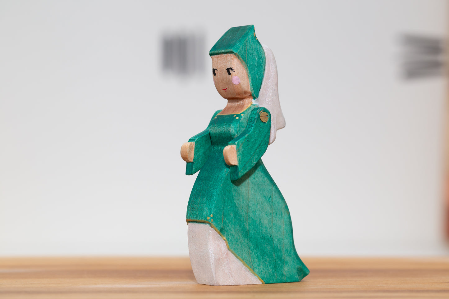 Green Tudor Queen