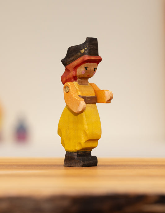Yellow Dress Pirate Captain